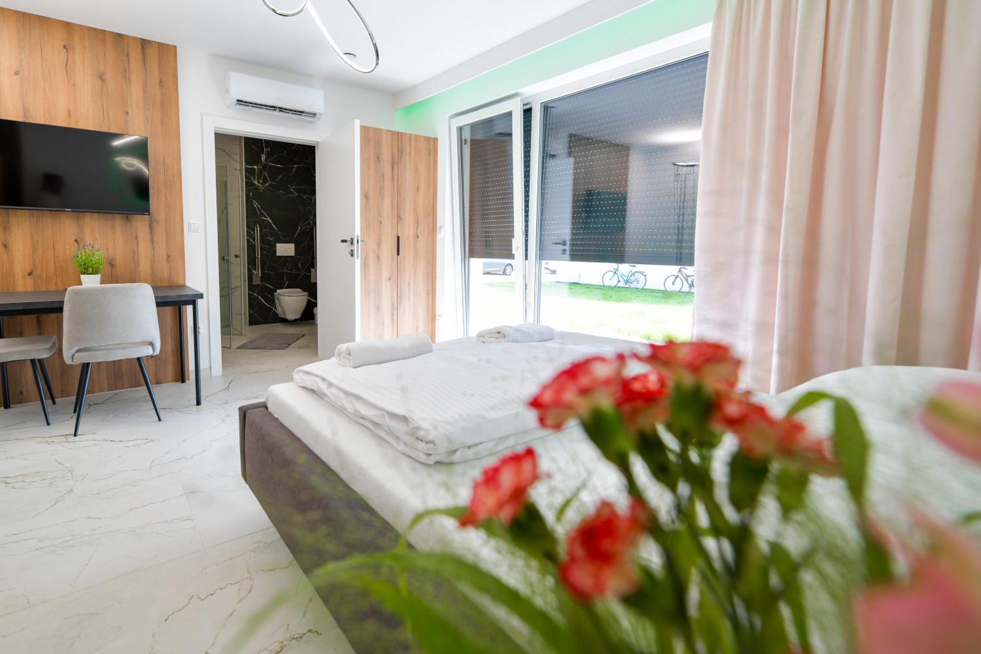 Sloneczne Wzgorze Zator Apartment Luaran gambar