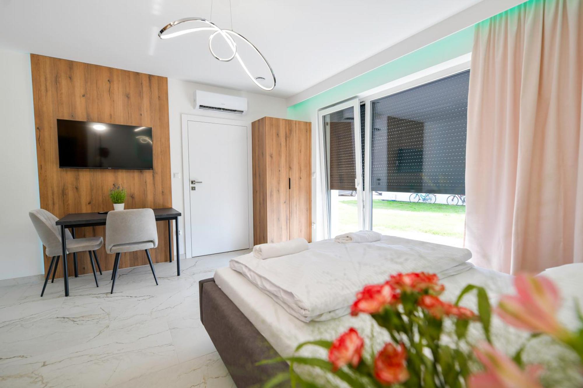 Sloneczne Wzgorze Zator Apartment Luaran gambar