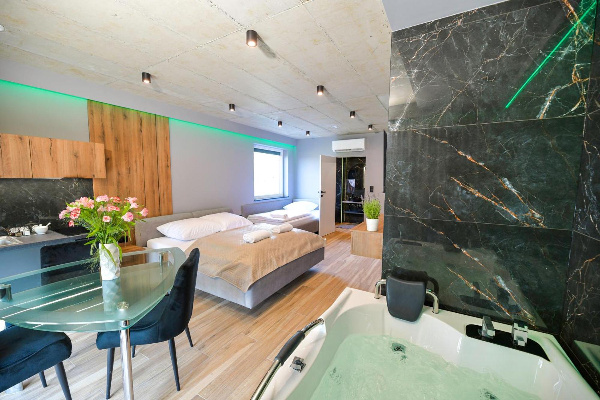 Sloneczne Wzgorze Zator Apartment Luaran gambar