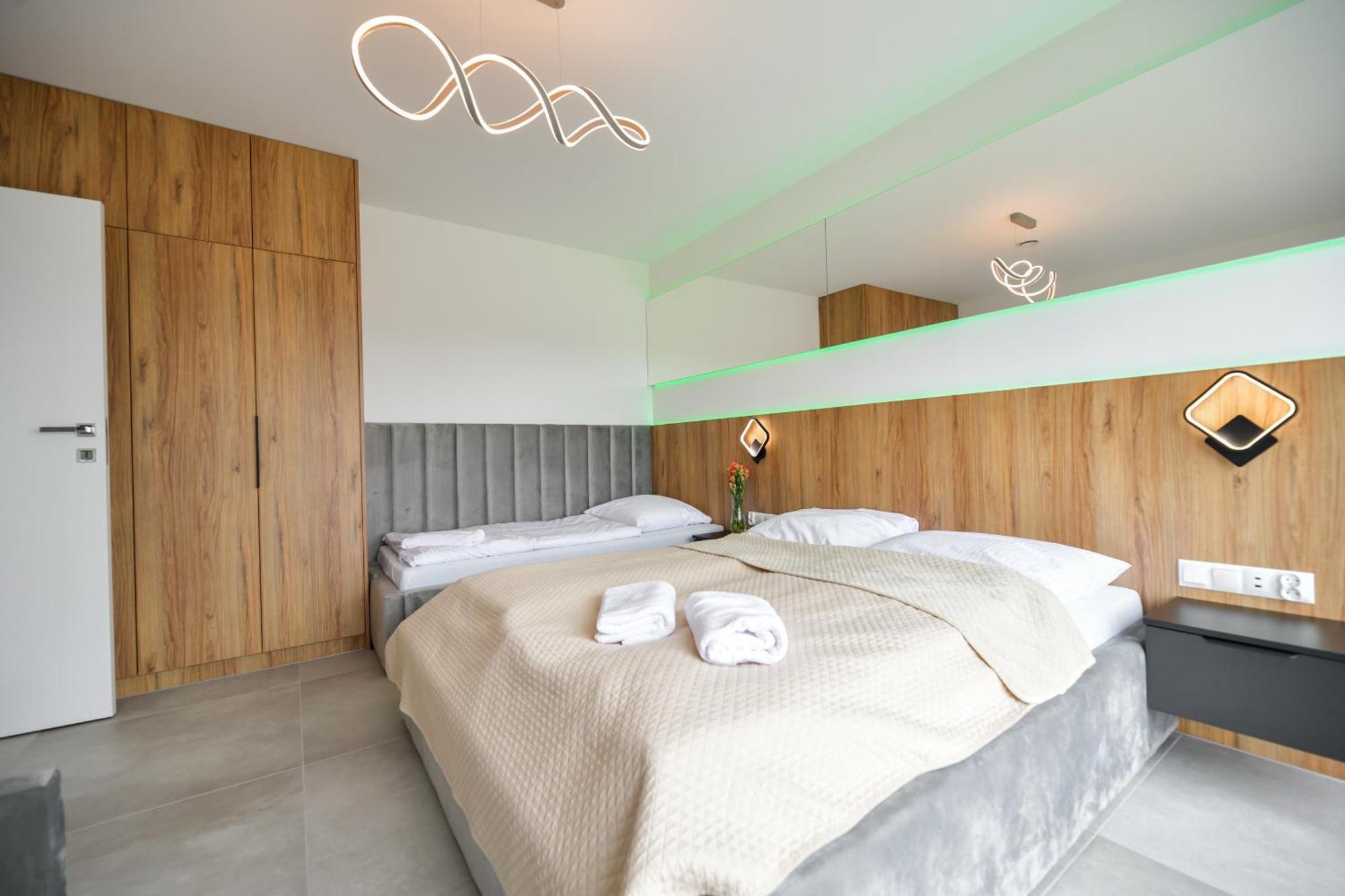 Sloneczne Wzgorze Zator Apartment Luaran gambar
