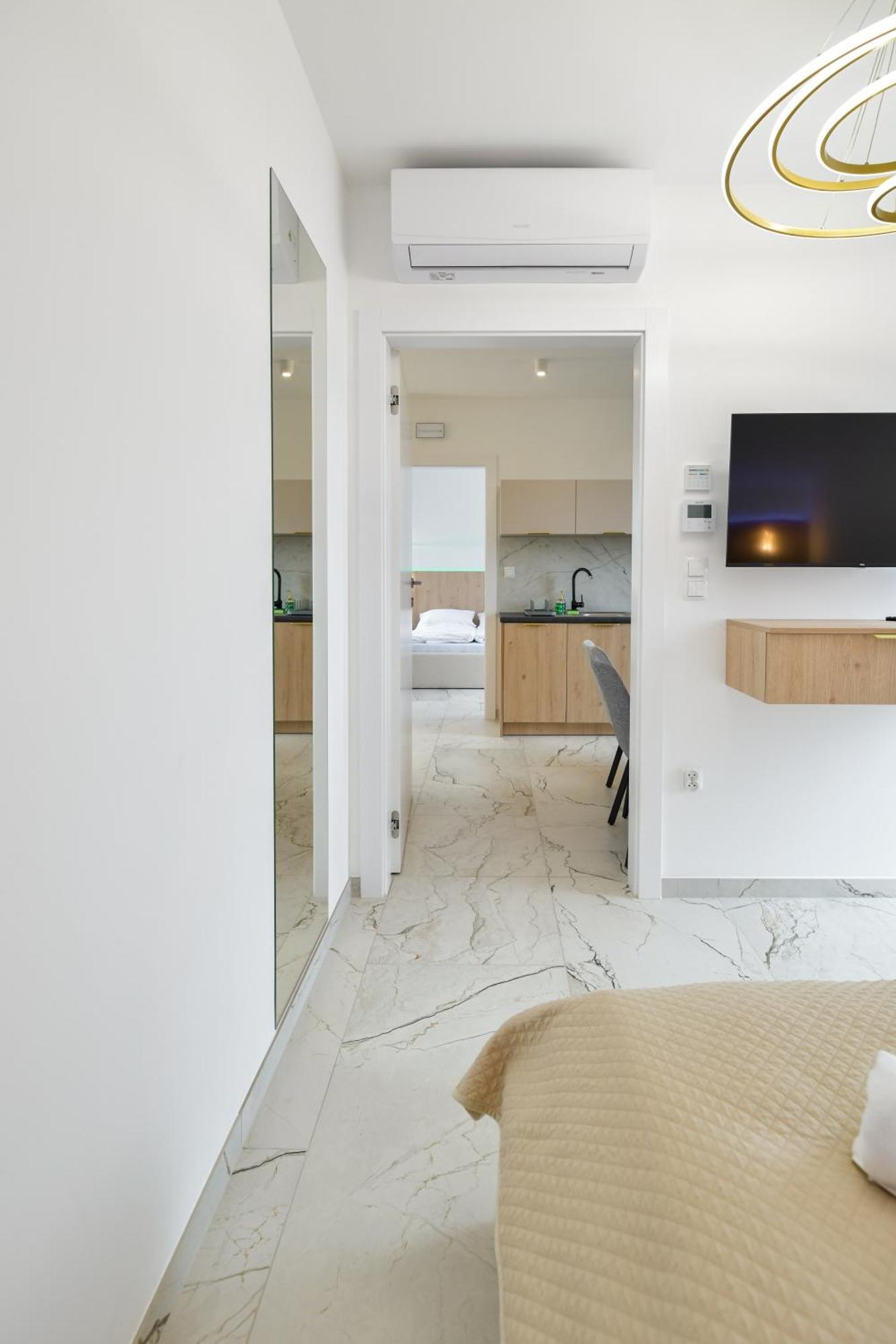 Sloneczne Wzgorze Zator Apartment Luaran gambar