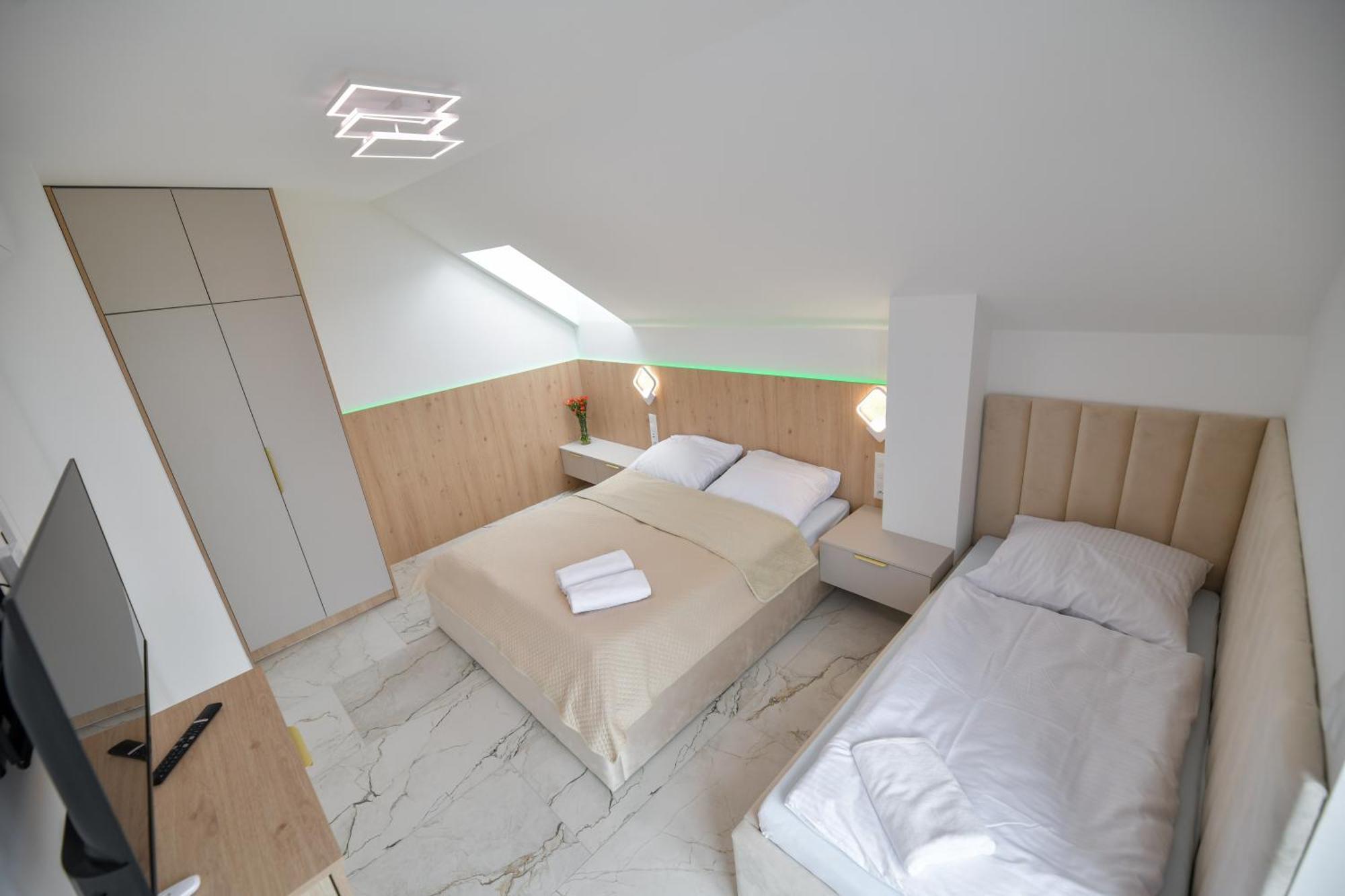 Sloneczne Wzgorze Zator Apartment Luaran gambar